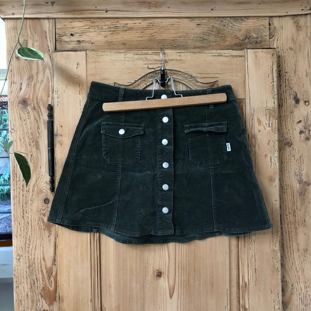 FOREST GREEN SKIRT